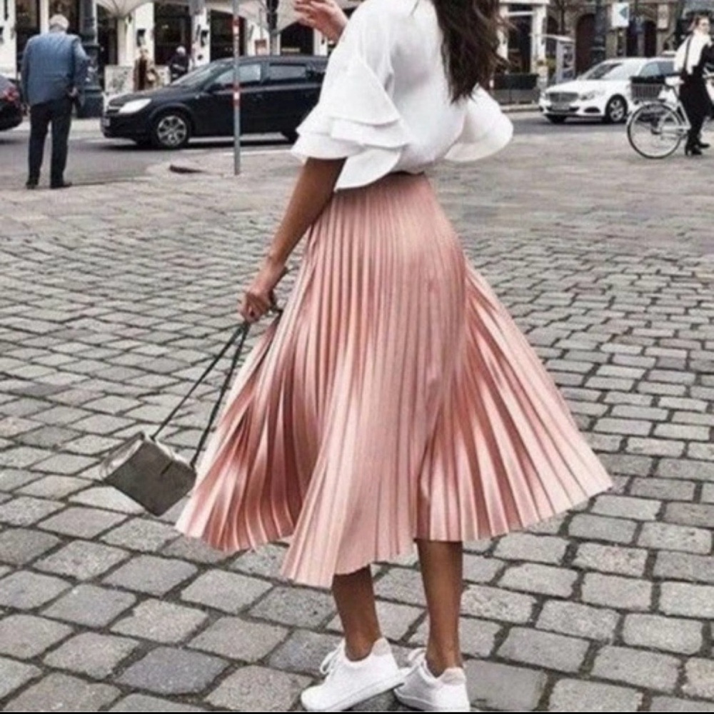 Zara Woman Blush A-Line Pleated Skirt